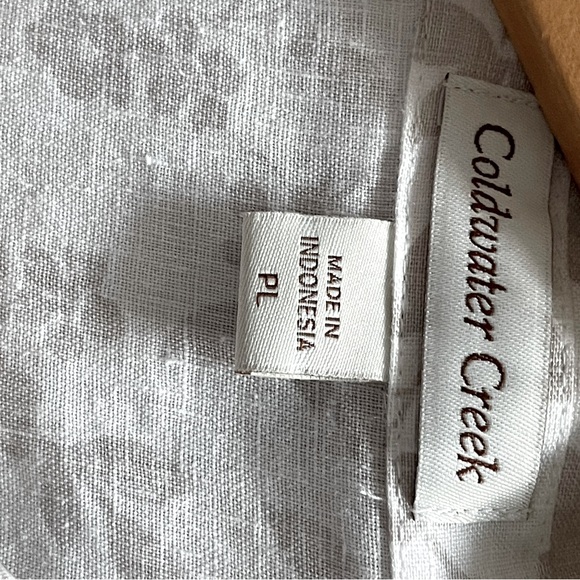 Pretty Spring butterfly print. Pale silvery grey on white. Coldwater Creek. PL. - Picture 8 of 8